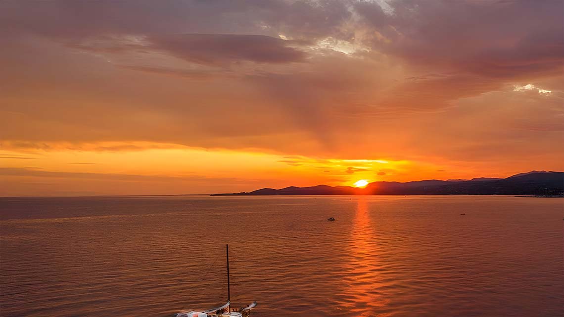 sunset cruise at Naoussa Paros