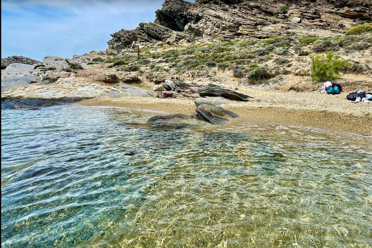 Tourkou Ammos beach stop on the Naoussa Bay Experience